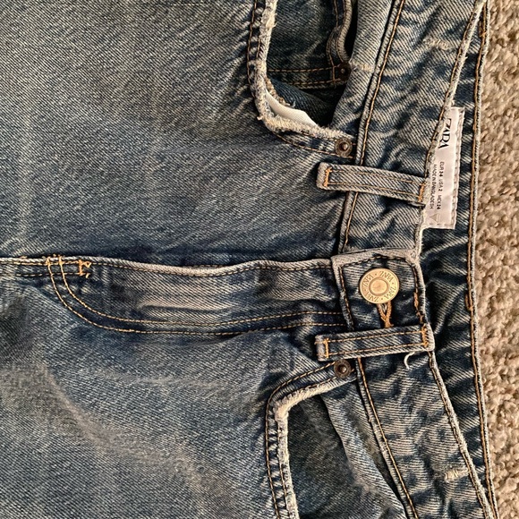 Women Zara Straight-Leg Blue Denim Jeans - Picture 3 of 4